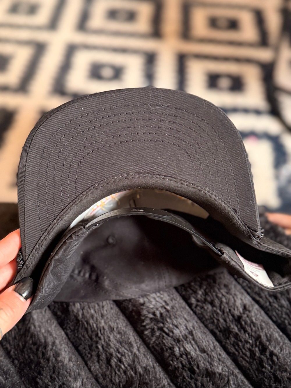 Black Embroidered Rope-Trim Snapback Hat - Picture 4 of 5